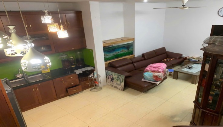 Cho thuê nhà mới đẹp Giáp Bát 40m2, 5 tầng, 3 ngủ khép kín, 13.5tr